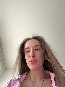 Snapshot of EmilyWi_ chatting on 03/03/26, 01:28 EmilyWi online show from 03/03/26, 01:28