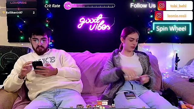 Snapshot of MrAndMrsSavage chatting on 12/02/24, 02:52 MrAndMrsSavage online show from 12/02/24, 02:52