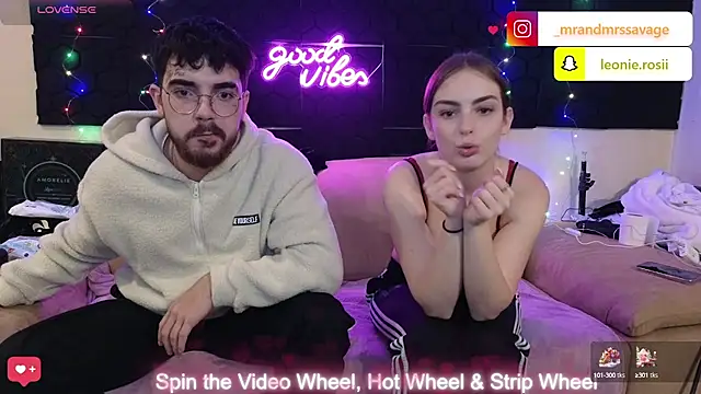 Snapshot of MrAndMrsSavage chatting on 12/20/24, 03:53 MrAndMrsSavage online show from 12/20/24, 03:53