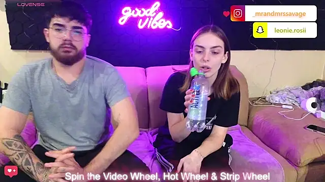 Snapshot of MrAndMrsSavage chatting on 01/07/25, 09:14 MrAndMrsSavage online show from 01/07/25, 09:14