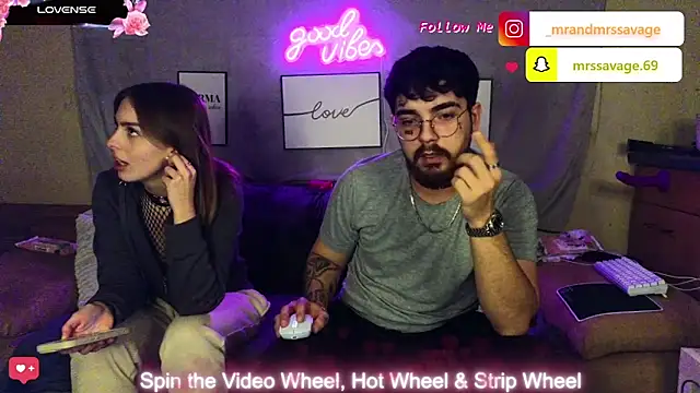 Snapshot of MrAndMrsSavage chatting on 01/17/25, 06:54 MrAndMrsSavage online show from 01/17/25, 06:54