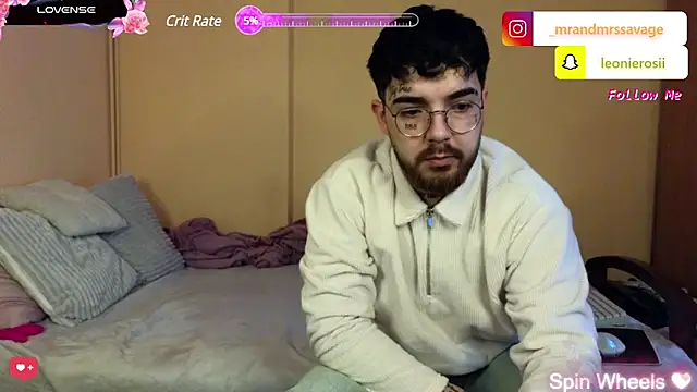 Snapshot of MrAndMrsSavage chatting on 02/07/25, 02:26 MrAndMrsSavage online show from 02/07/25, 02:26