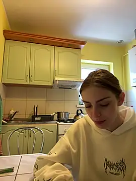 Snapshot of MrAndMrsSavage chatting on 02/16/25, 02:10 MrAndMrsSavage online show from 02/16/25, 02:10