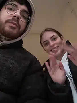 Snapshot of MrAndMrsSavage chatting on 02/16/25, 09:27 MrAndMrsSavage online show from 02/16/25, 09:27