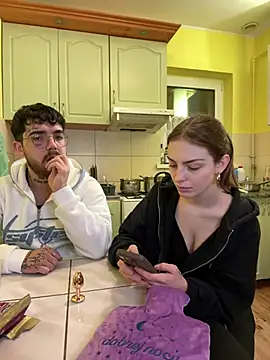 Snapshot of MrAndMrsSavage chatting on 02/20/25, 09:09 MrAndMrsSavage online show from 02/20/25, 09:09