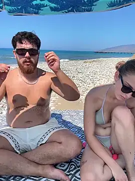 Snapshot of MrAndMrsSavage chatting on 09/11/25, 11:21 MrAndMrsSavage online show from 09/11/25, 11:21