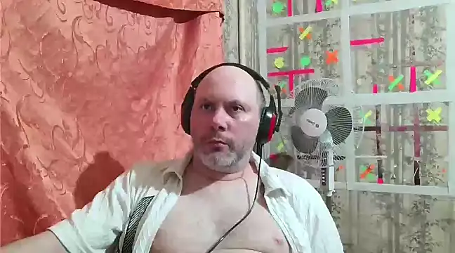 Snapshot of AgnichBan chatting on 03/13/25, 03:28 AgnichBan online show from 03/13/25, 03:28