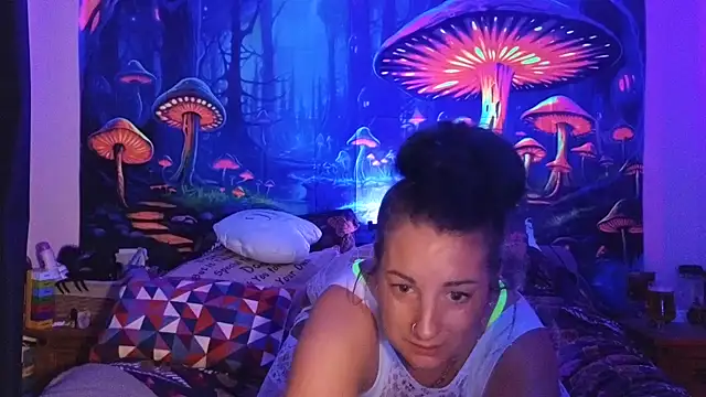 tattoomilf86 online show from 01/04/25, 07:55