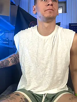 Snapshot of vance_rulez chatting on 10/10/25, 06:45 vance rulez online show from 10/10/25, 06:45