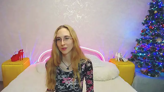 KlaryBrait online show from 12/18/24, 06:03