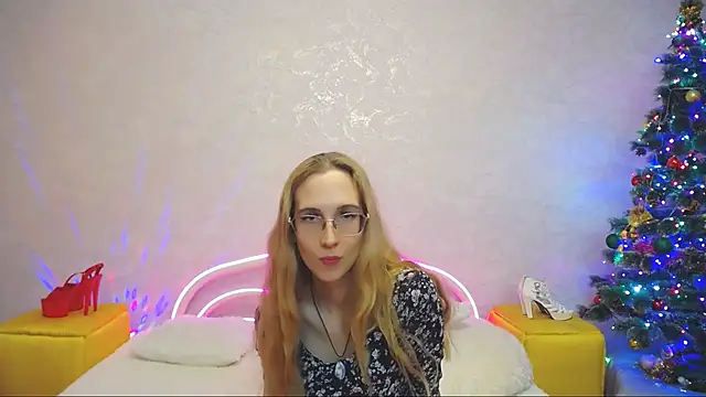 KlaryBrait online show from 12/21/24, 03:42