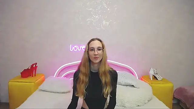 KlaryBrait online show from 01/22/25, 02:35