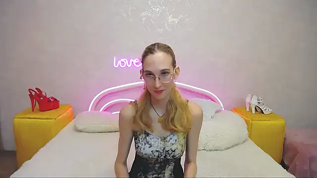 KlaryBrait online show from 01/24/25, 01:36