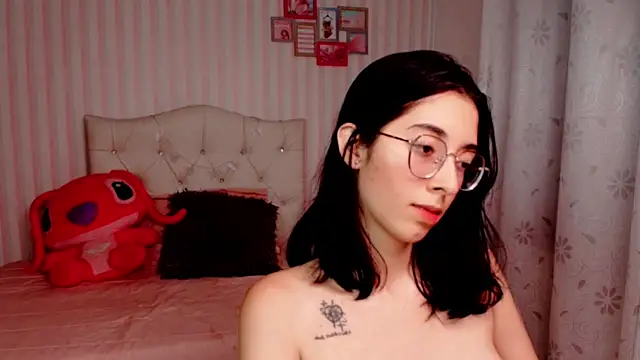 brooklove doll online show from 01/22/25, 05:26