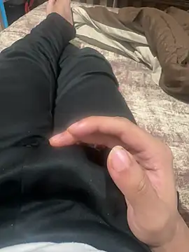 Snapshot of sonug0912 chatting on 12/18/24, 12:32 sonug0912 online show from 12/18/24, 12:32