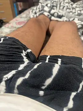 Snapshot of sonug0912 chatting on 10/29/25, 09:27 sonug0912 online show from 10/29/25, 09:27