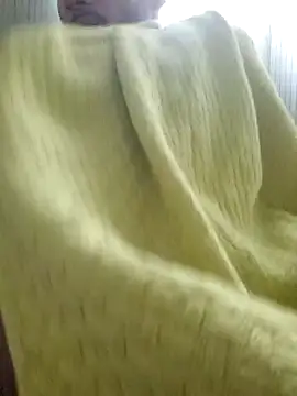 Snapshot of daviotaviano chatting on 12/14/24, 06:30 daviotaviano online show from 12/14/24, 06:30