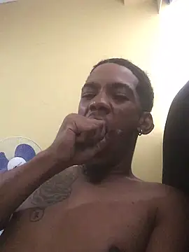 lionheart05 online show from 12/23/24, 11:04