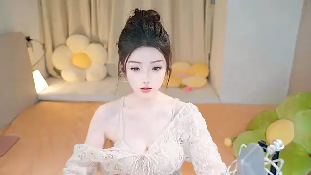 Eimile online show from 12/09/24, 02:49