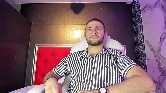 MaximusDick1  online show from 12/09/24, 12:19