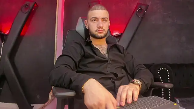 MaximusDick1  online show from 09/20/25, 03:29