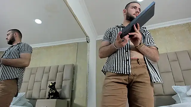 MaximusDick1  online show from 10/19/25, 04:35