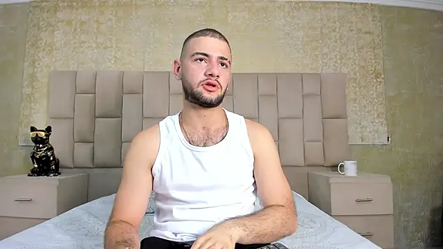 MaximusDick1  online show from 11/08/25, 04:45