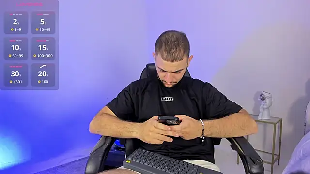 MaximusDick1  online show from 07/13/26, 12:52