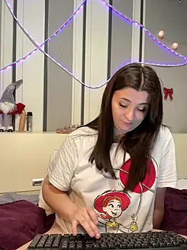 Jadelli online show from 02/13/25, 02:01