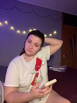 Jadelli online show from 03/04/25, 09:32