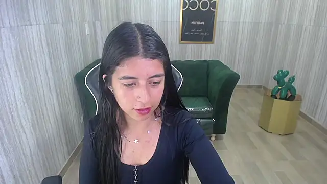 Snapshot of Bela_t_ chatting on 12/04/24, 07:23 Bela t online show from 12/04/24, 07:23