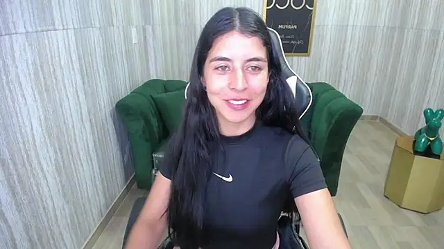 Snapshot of Bela_t_ chatting on 12/09/24, 07:39 Bela t online show from 12/09/24, 07:39