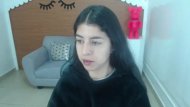 Snapshot of Bela_t_ chatting on 01/07/25, 10:54 Bela t online show from 01/07/25, 10:54