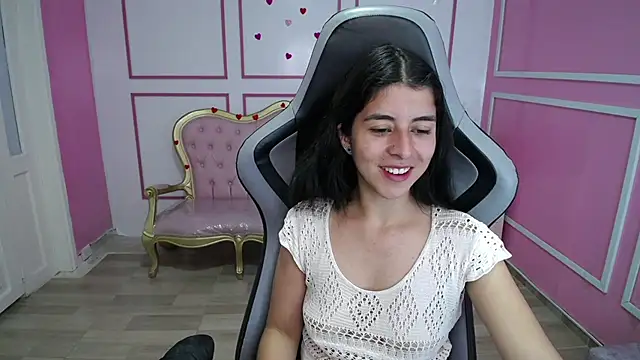 Snapshot of Bela_t_ chatting on 01/20/25, 07:04 Bela t online show from 01/20/25, 07:04