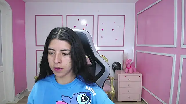 Snapshot of Bela_t_ chatting on 01/31/25, 04:17 Bela t online show from 01/31/25, 04:17