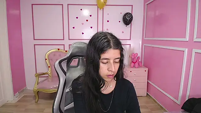 Snapshot of Bela_t_ chatting on 02/01/25, 07:34 Bela t online show from 02/01/25, 07:34