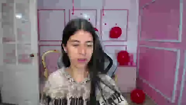 Snapshot of Bela_t_ chatting on 02/15/25, 04:34 Bela t online show from 02/15/25, 04:34