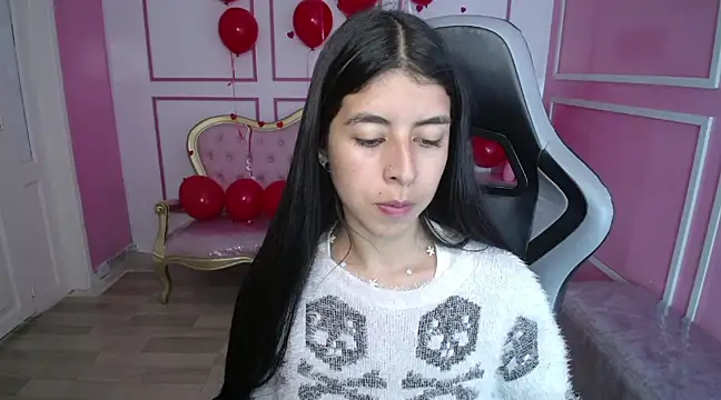 Snapshot of Bela_t_ chatting on 02/19/25, 07:27 Bela t online show from 02/19/25, 07:27