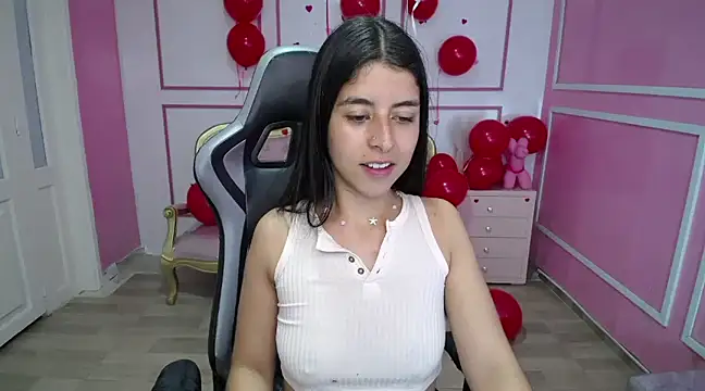 Snapshot of Bela_t_ chatting on 02/20/25, 07:41 Bela t online show from 02/20/25, 07:41