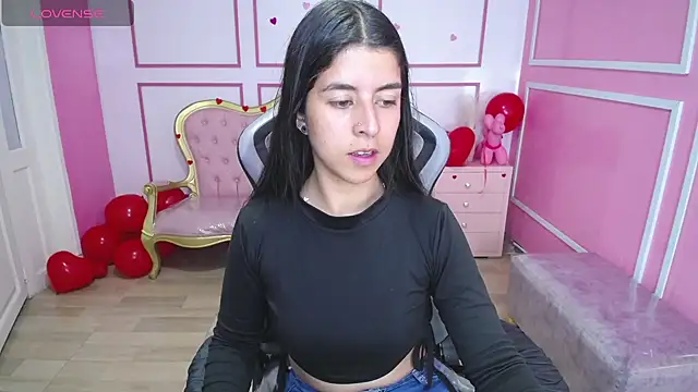 Snapshot of Bela_t_ chatting on 03/03/25, 04:56 Bela t online show from 03/03/25, 04:56