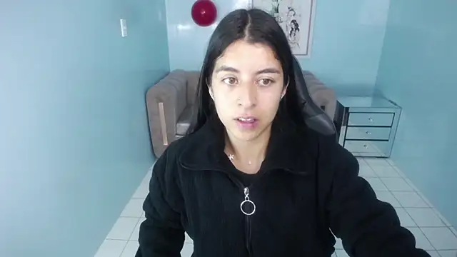 Snapshot of Bela_t_ chatting on 03/07/25, 10:54 Bela t online show from 03/07/25, 10:54