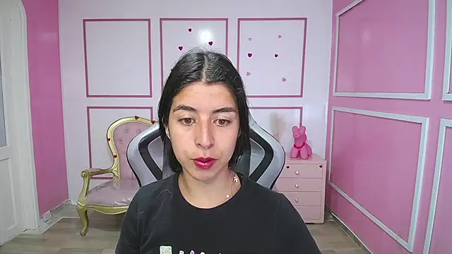 Snapshot of Bela_t_ chatting on 03/11/25, 04:29 Bela t online show from 03/11/25, 04:29