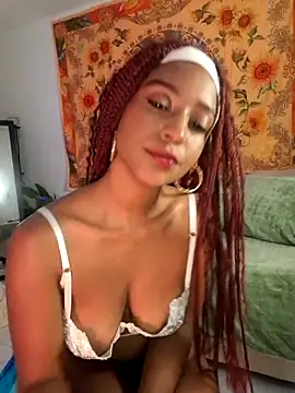 Lorena Vieira  online show from 11/28/25, 11:40