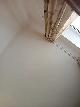 Snapshot of Virgin_Pussy_Love chatting on 12/23/24, 12:30 Virgin Pussy Love online show from 12/23/24, 12:30