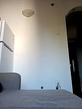 Snapshot of Virgin_Pussy_Love chatting on 09/28/25, 01:38 Virgin Pussy Love online show from 09/28/25, 01:38