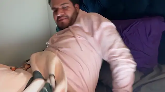 Snapshot of bearcloudcomputa chatting on 12/02/24, 05:48 bearcloudcomputa online show from 12/02/24, 05:48