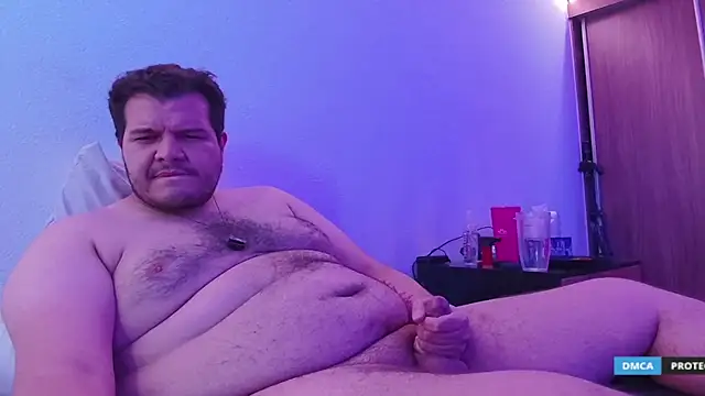 Snapshot of bearcloudcomputa chatting on 10/25/25, 04:24 bearcloudcomputa online show from 10/25/25, 04:24