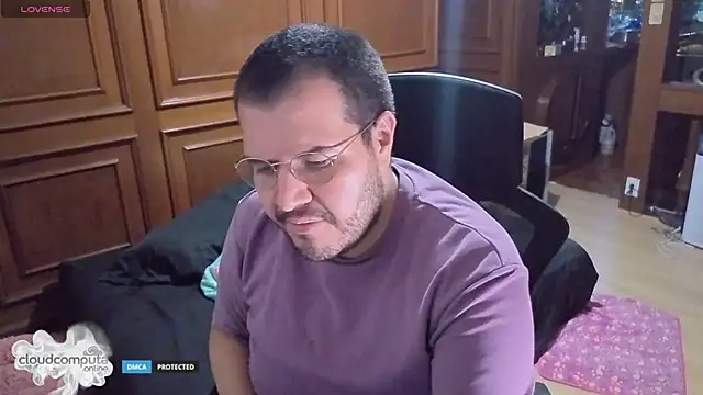 Snapshot of bearcloudcomputa chatting on 04/14/26, 04:18 bearcloudcomputa online show from 04/14/26, 04:18