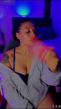 Snapshot of Pauilina chatting on 02/17/26, 11:07 Pauilina online show from 02/17/26, 11:07