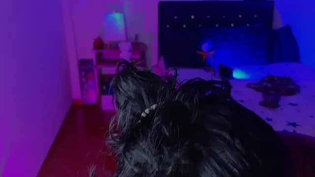 Snapshot of Pauilina chatting on 02/25/26, 11:53 Pauilina online show from 02/25/26, 11:53